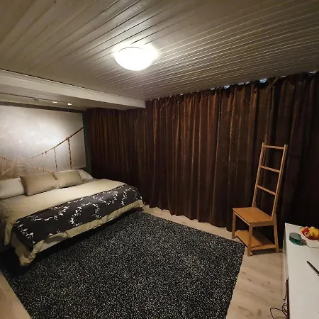 Stunning 3-Bedroom House In Stavanger City Centre Сasa de vacaciones