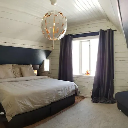 Сasa de vacaciones Stunning 3-Bedroom House In Stavanger City Centre *