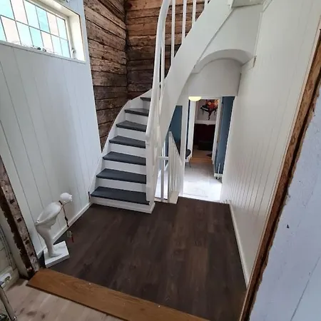 Сasa de vacaciones Stunning 3-Bedroom House In Stavanger City Centre